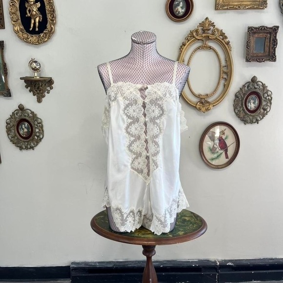 barbizon Other - Lady Barbizon Satin Remarque Lace Bodysuit 2X Ivory Nylon Blend